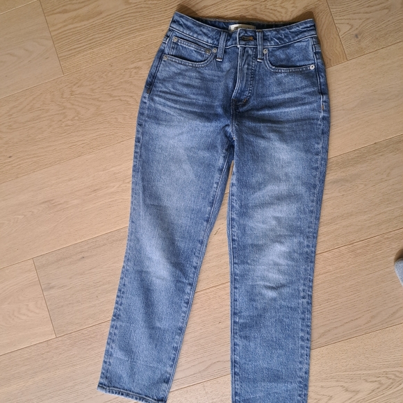 Madewell petite jeans - Picture 3 of 3